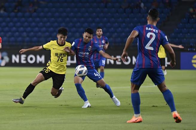 Người Khổng Lồ Xanh